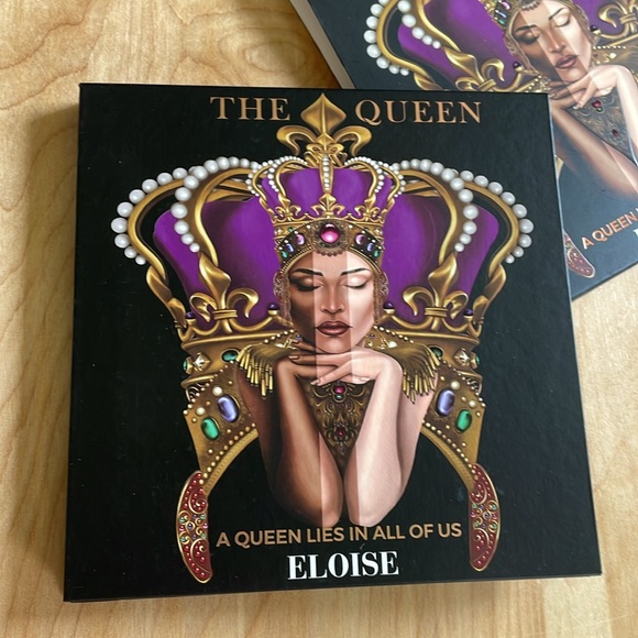 The Queen by Eloise Eyeshadow Palette - Picture 3 of 5